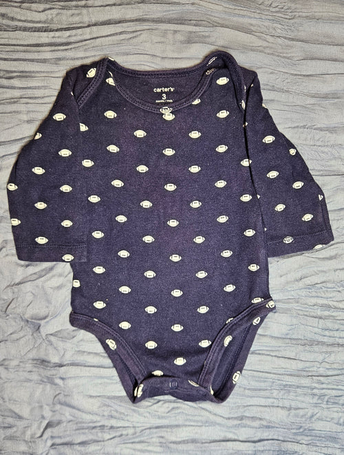 Carter’s azul, look deportista