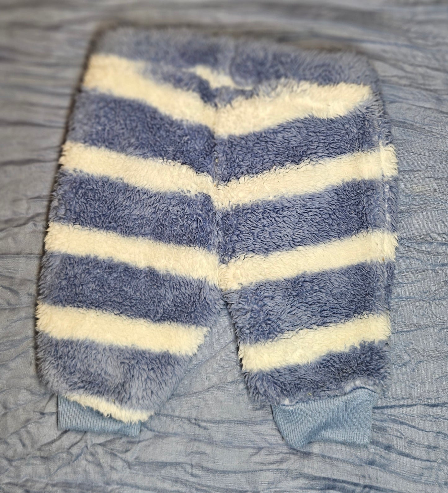 Pantalón bebé, suave y abrigado